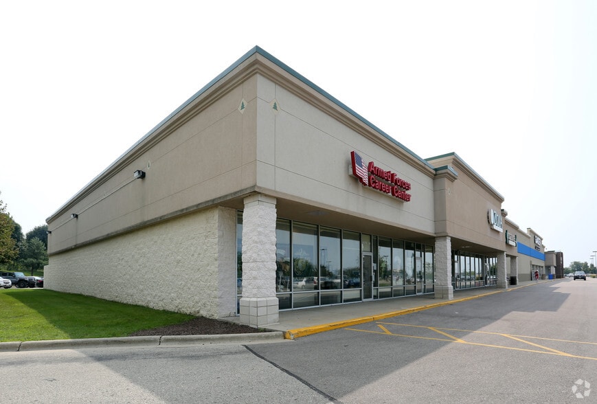 More Photos Of 2900 Deerfield Dr, Janesville General Retail For Lease