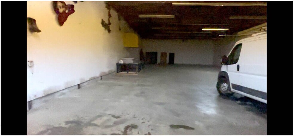 More Photos Of 4521 N Frederick Pike, Dayton Warehouse For Sale