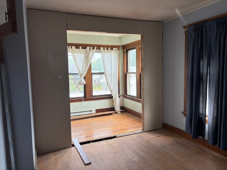 More Photos Of 144 S Main St, Wallingford Office For Sale