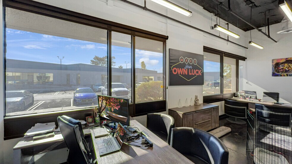 More Photos Of 5 Longevity Dr, Henderson Light Manufacturing For Sale