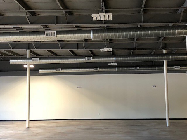 More Photos Of 799 S Main St, Bellingham Unknown For Lease