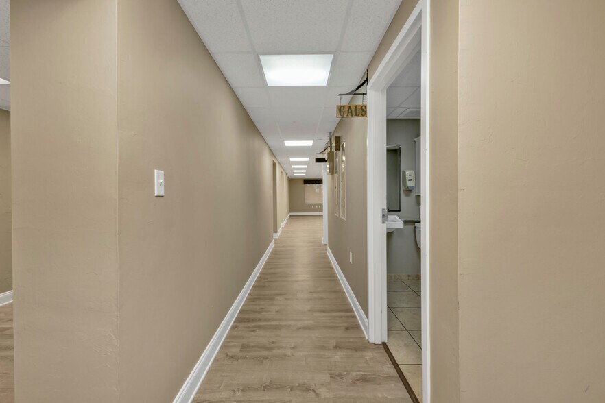 More Photos Of 128 W Charlotte Ave, Punta Gorda Office Residential For Sale