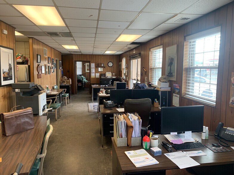 More Photos Of 26 W Main St, Mount Ephraim Light Distribution For Lease