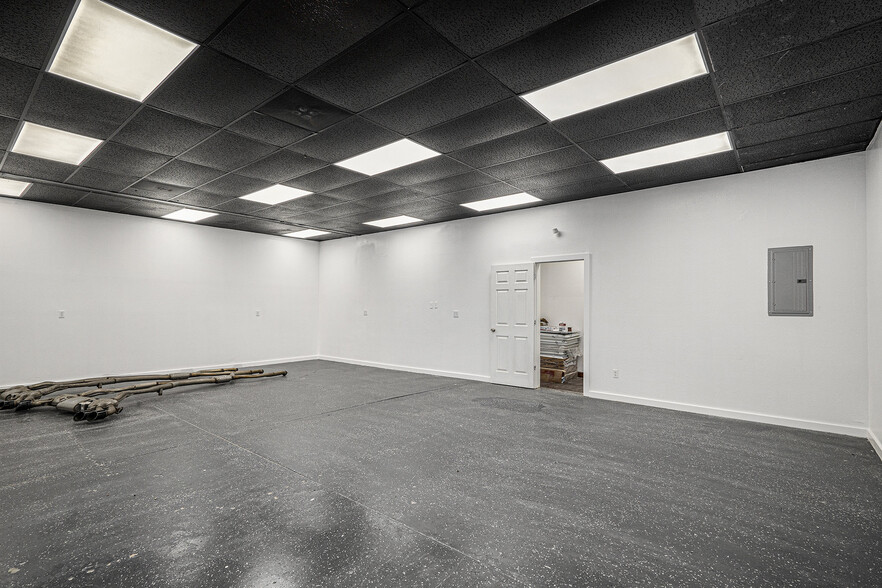 More Photos Of 340 W Hampden Ave, Englewood Freestanding For Sale