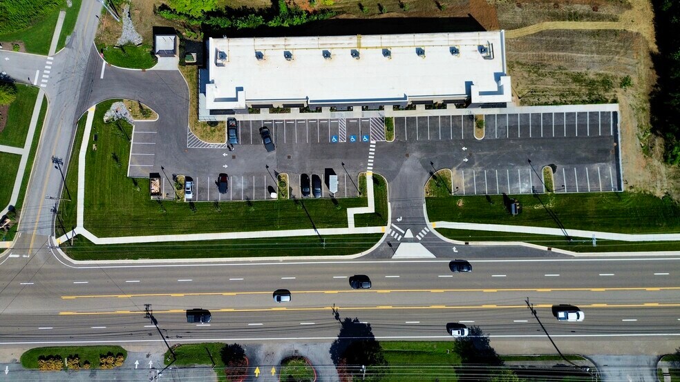 More Photos Of 11011 Kingston Pike, Farragut General Retail For Lease