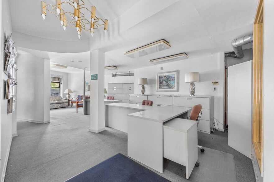 More Photos Of 20 Plaza St E, Brooklyn Apartments For Sale