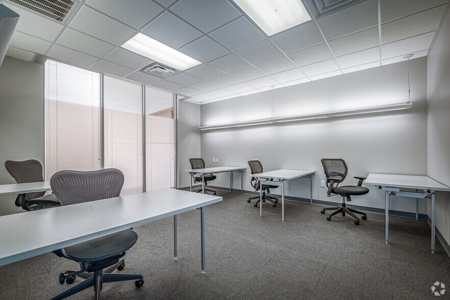 More Photos Of 1000 N Post Oak Rd, Houston Coworking Space