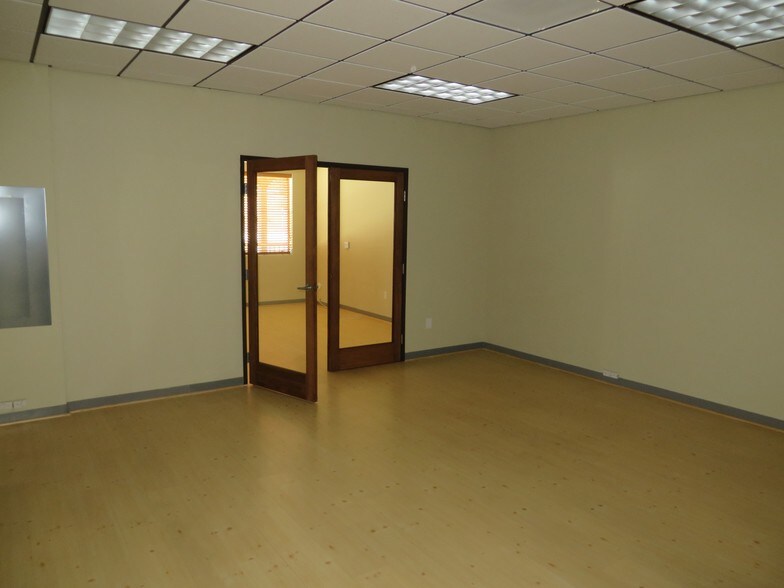 More Photos Of 2210 Soledad Canyon Rd, Acton Warehouse For Lease