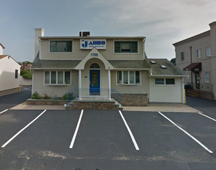 Primary Photo Of 1796 Hempstead Tpke, East Meadow Office For Sale