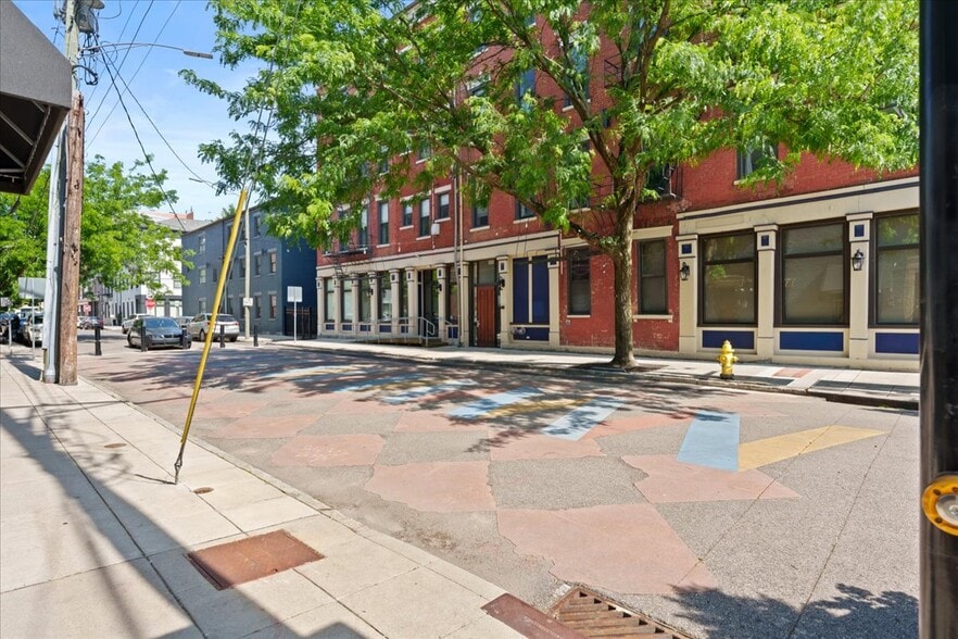 More Photos Of 1500 Race St, Cincinnati Apartments For Lease