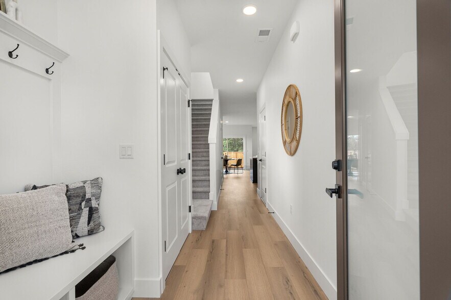 More Photos Of , Oregon City Specialty For Sale