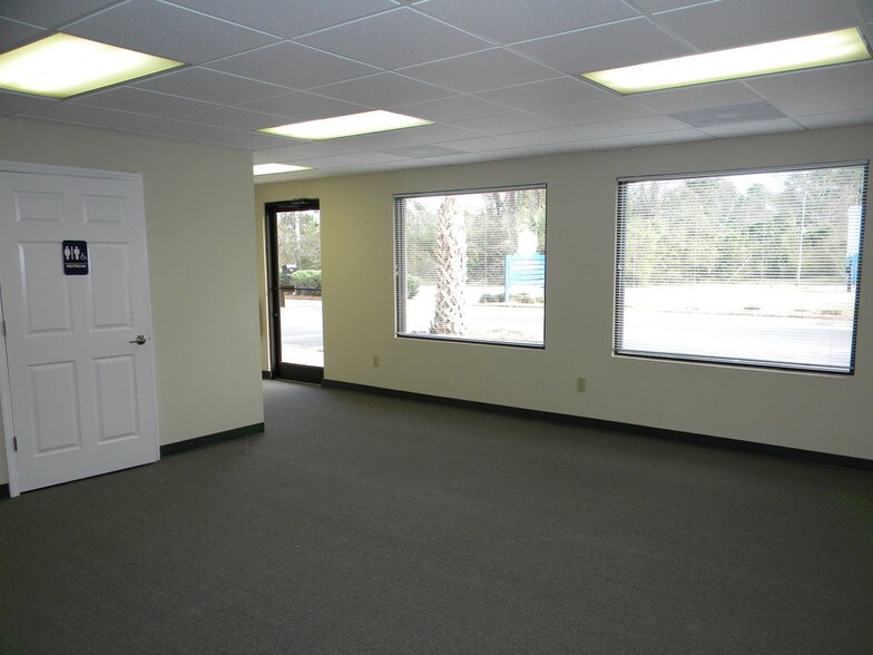 More Photos Of 305 Raleigh St, Wilmington Office For Lease