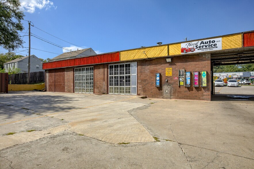 More Photos Of 7030 Troost Ave, Kansas City Carwash For Sale
