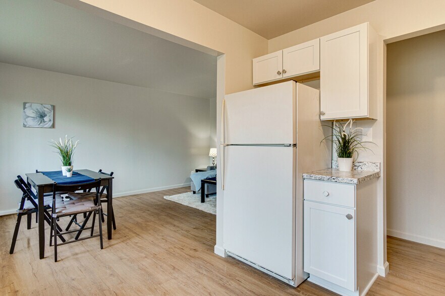 More Photos Of 112 N Hazelton St, Flushing Multifamily For Sale