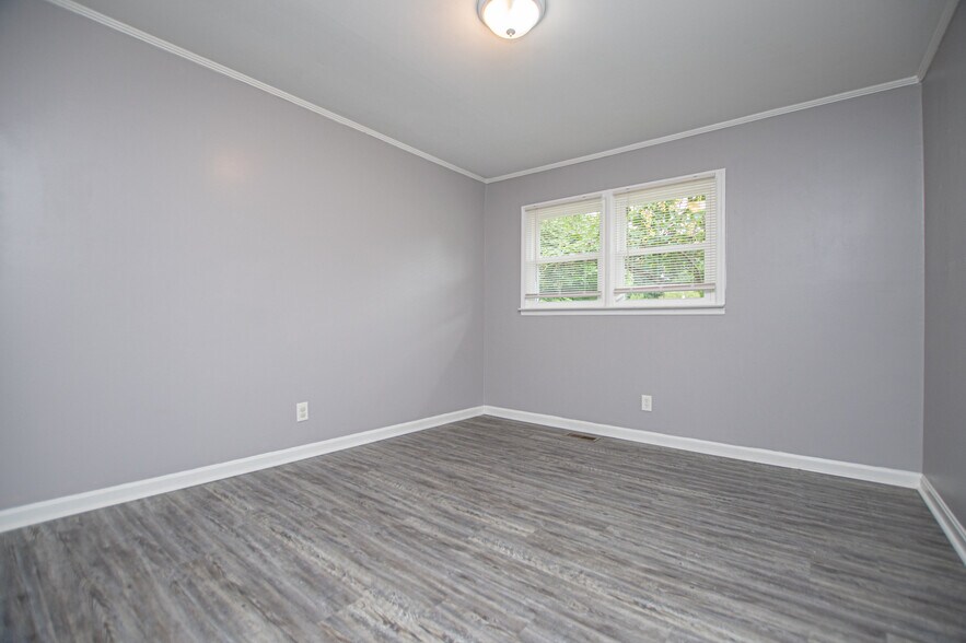 More Photos Of 2932 US-27, Buchanan Office For Sale