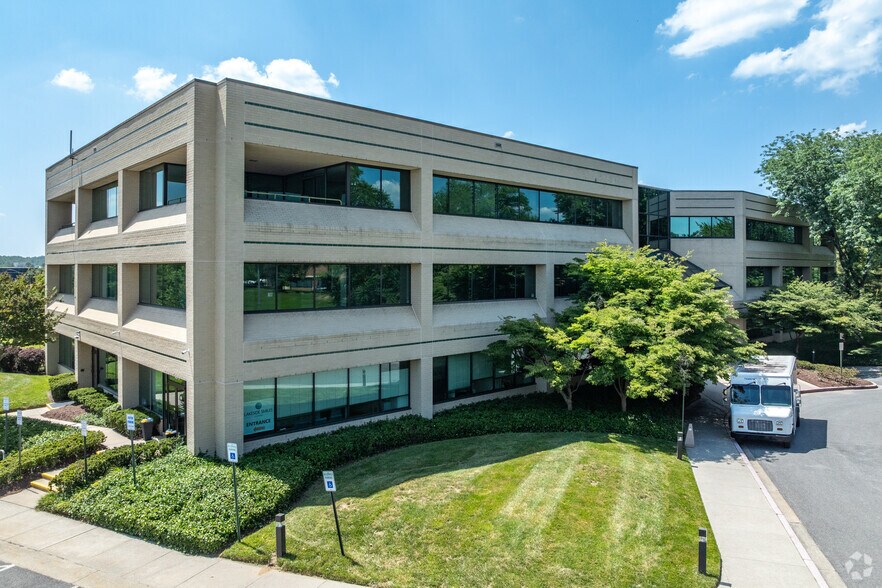 More Photos Of 7135 Minstrel Way, Columbia Office For Lease