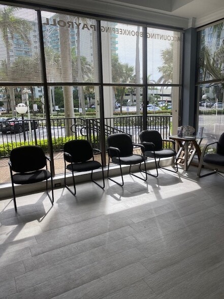 More Photos Of 3800 S Ocean Dr, Hollywood Office For Lease
