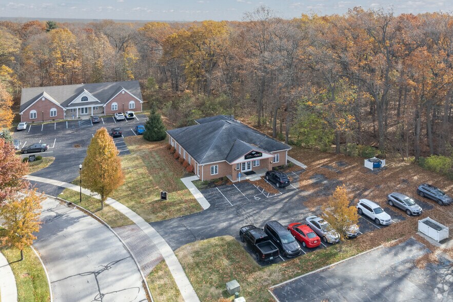 More Photos Of 5923 Renaissance Pl, Toledo Office For Lease