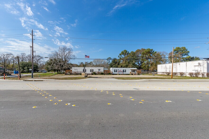 More Photos Of 24203 FM 2100 Rd, Huffman Office Residential For Sale