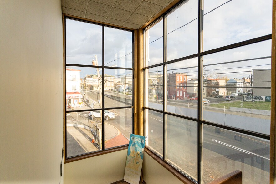 More Photos Of 84-86 Mill St, Paterson Office For Sale