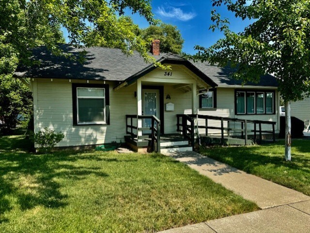 Primary Photo Of 341 SW Black Butte Blvd, Redmond Healthcare For Lease