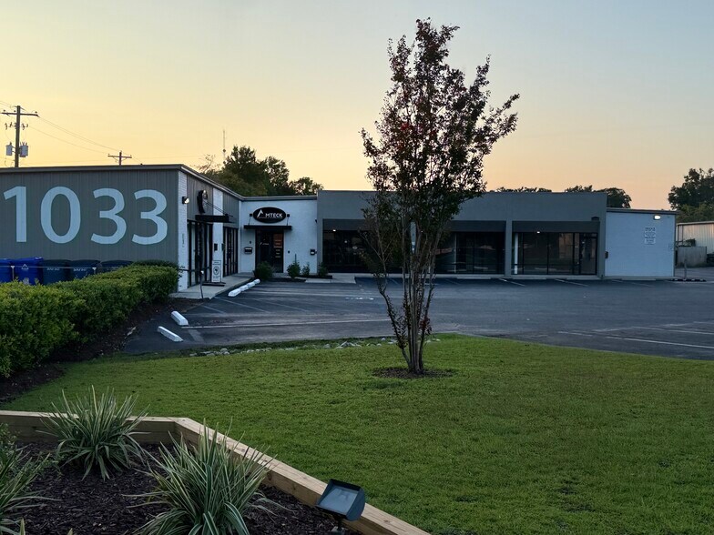 More Photos Of 1033 Wappoo Rd, Charleston Light Distribution For Lease