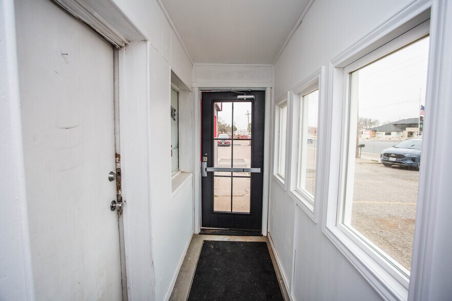 More Photos Of 6313 19th St, Lubbock Fast Food For Sale