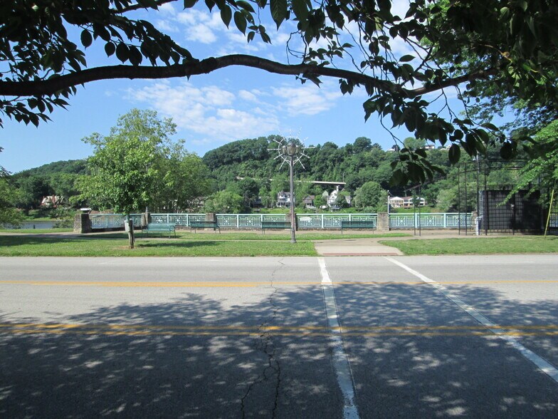 More Photos Of 200 S Water St, Kittanning Office For Sale