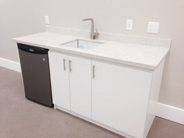 More Photos Of 4789 Yonge St, Toronto Apartments For Lease