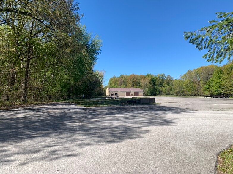 More Photos Of 1111 US Highway 20, Michigan City Truck Terminal For Lease