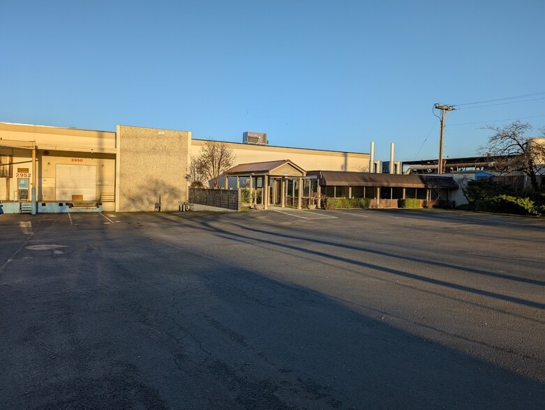 Primary Photo Of 2950-2952 NW Yeon, Portland Warehouse For Lease