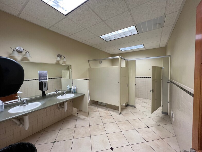 More Photos Of 1819 S 22nd Ave, Bozeman Medical For Sale