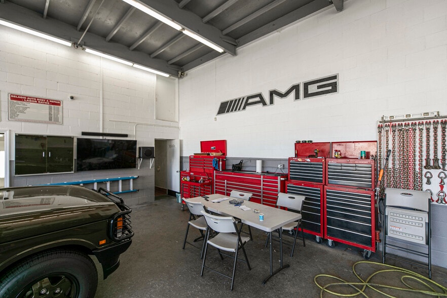 More Photos Of 10837 Burbank Blvd, North Hollywood Auto Repair For Sale