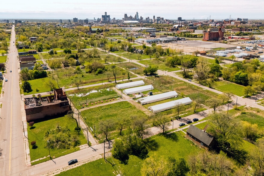 Primary Photo Of 2280 Frederick St, Detroit Land For Sale