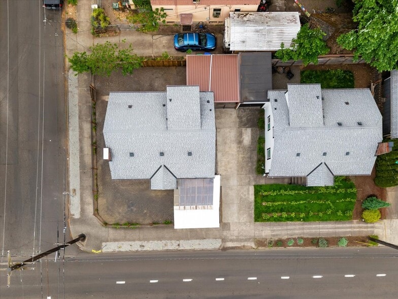 More Photos Of 3327 SE 50th Ave, Portland Office Residential For Sale