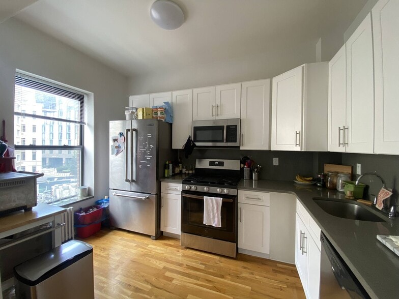 More Photos Of , Brooklyn Unknown For Sale