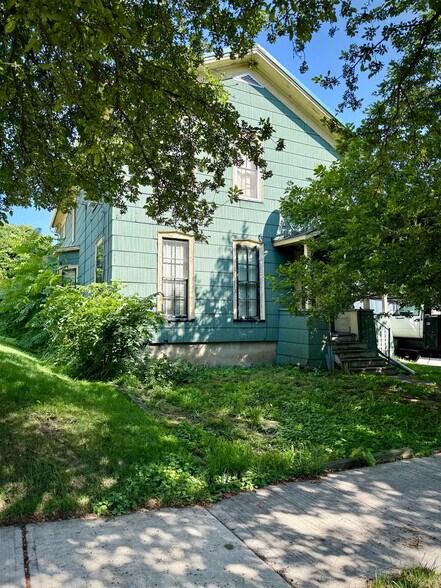 More Photos Of 361-369 Broad St, Waverly Apartments For Sale