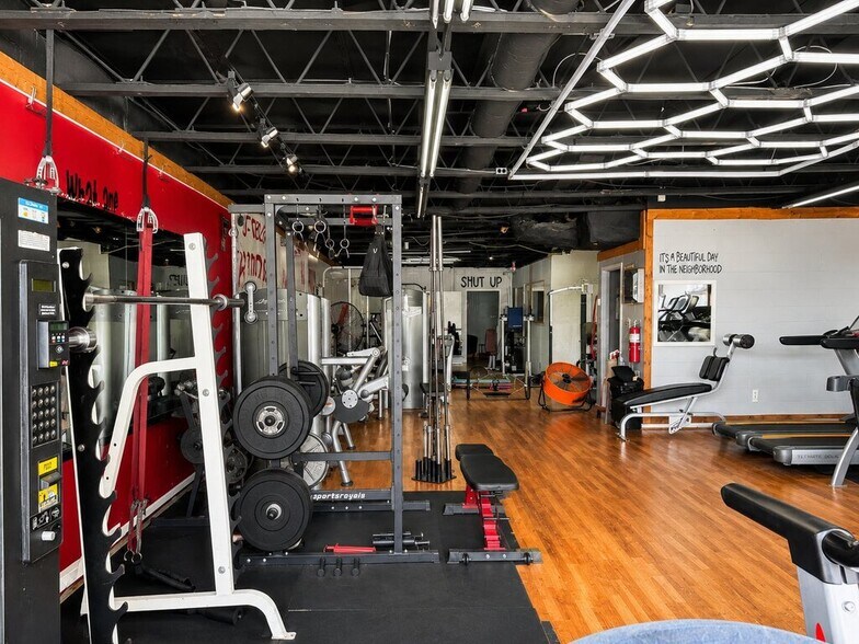 More Photos Of 4292 Railroad Ave, Tucker Storefront For Sale