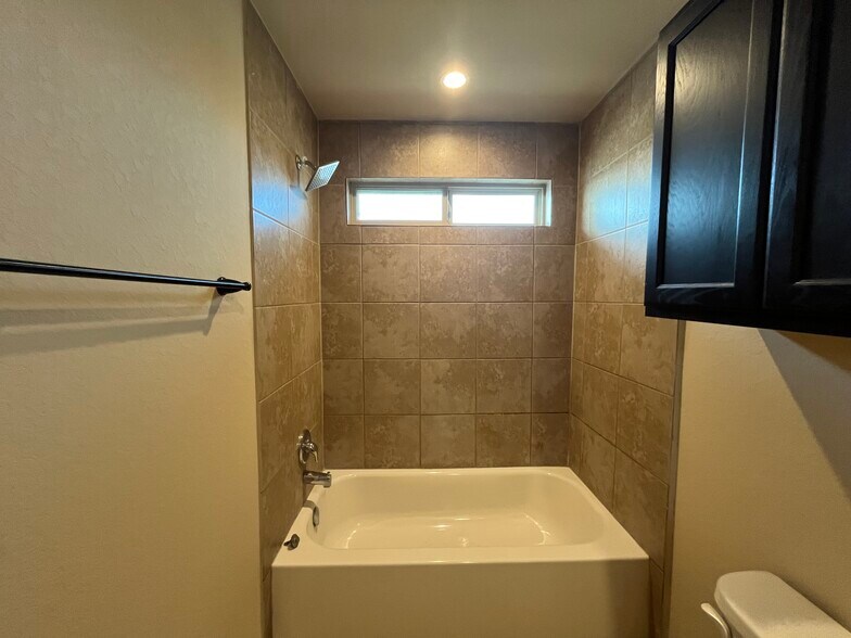 More Photos Of 7002 Donovan Way, San Antonio Apartments For Sale