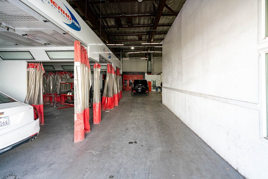 More Photos Of 12301 Sherman Way, North Hollywood Warehouse For Sale