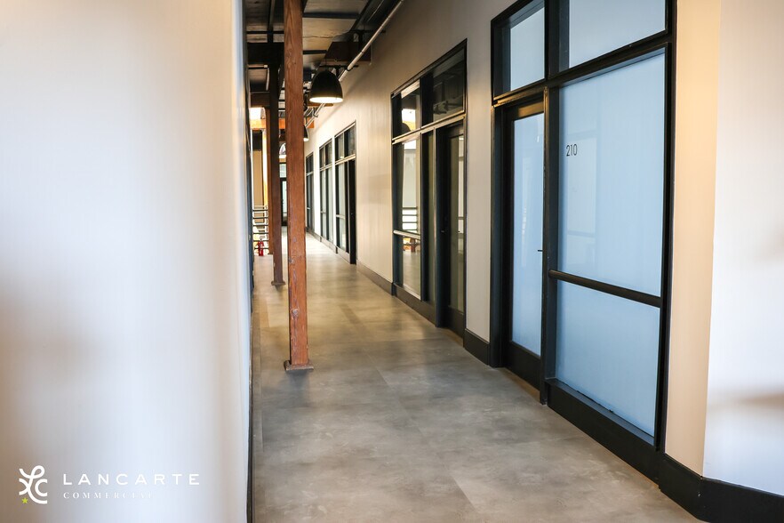 More Photos Of 2100 N Main St, Fort Worth Unknown For Lease