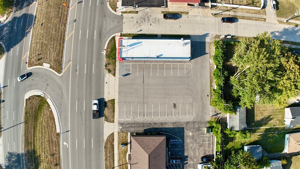More Photos Of 4901 S Telegraph Rd, Dearborn Heights Bar For Sale
