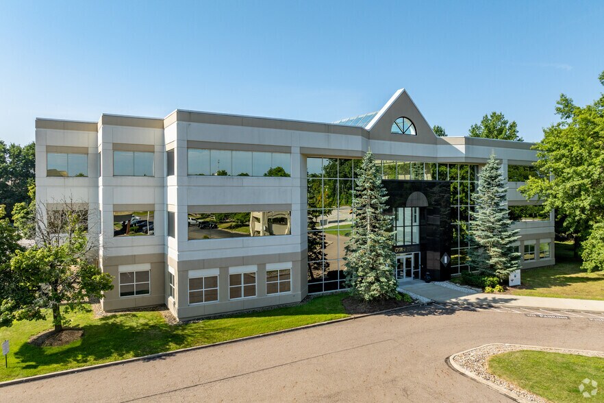 More Photos Of 202 Montrose West Ave, Akron Office For Sale