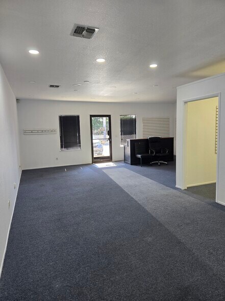 More Photos Of 3500 Oakdale Rd, Modesto Office Residential For Lease