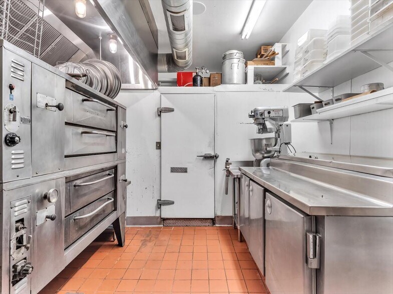 More Photos Of 611 Hwy 50, Zephyr Cove Restaurant For Sale