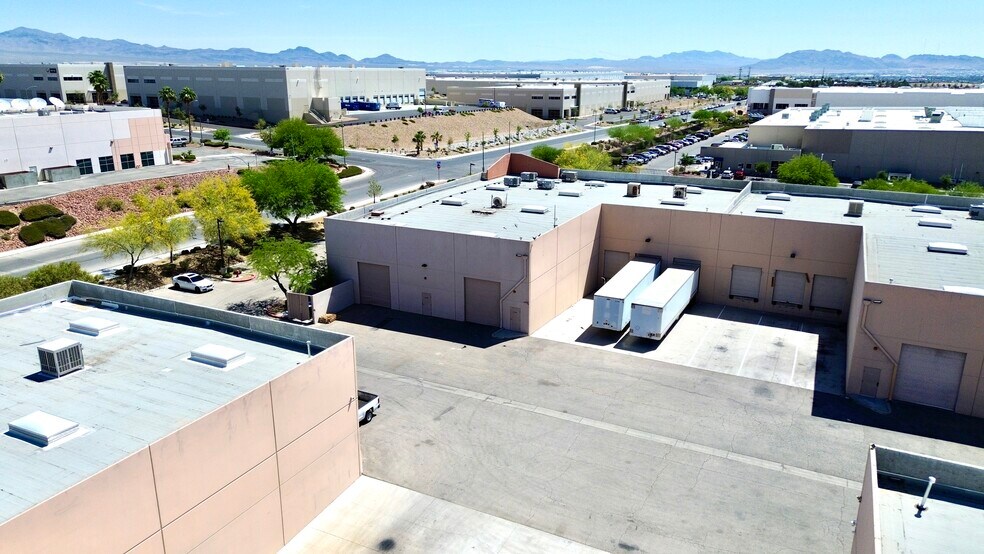 More Photos Of 2995 Coleman St, North Las Vegas Warehouse For Lease