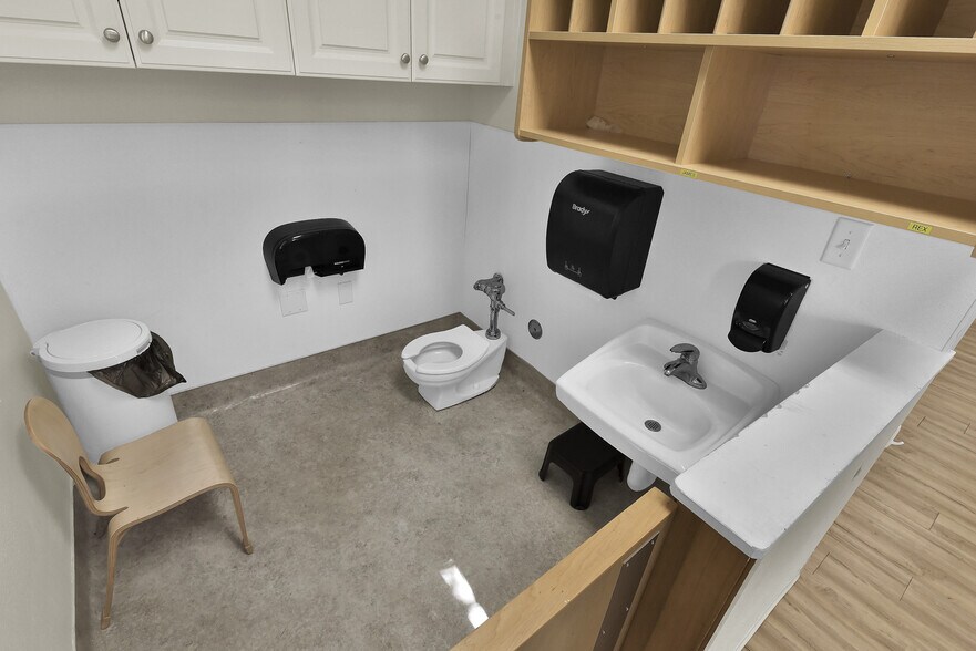 More Photos Of 1400 N Park Ln, Eagle Schools For Sale