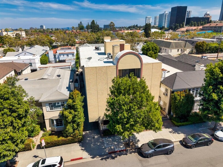 More Photos Of 9930 Durant Dr, Beverly Hills Apartments For Sale