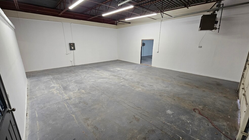 More Photos Of 7000 E 58th Ave, Commerce City Warehouse For Lease