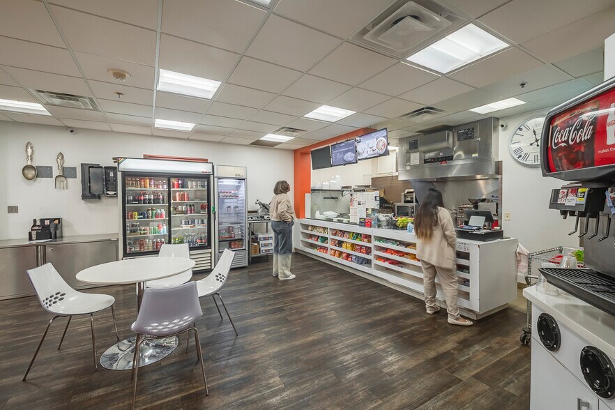 More Photos Of 3811 Turtle Creek Blvd, Dallas Office For Lease